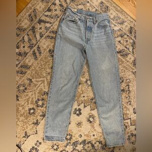 Levi’s 501 81’ Light Wash Striped Jeans Women’s Size 28 x 31 Like NEW